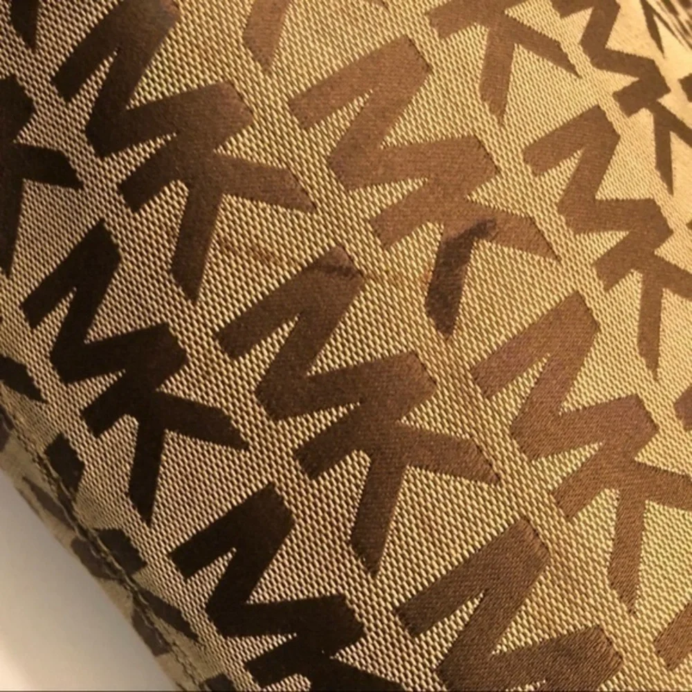 Michael kors brown monogram signature tote bag
